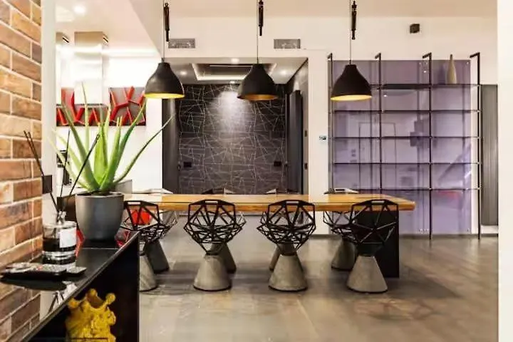Appartamento Readhostprofile! Luxury Penthouse Near Duomo Milano