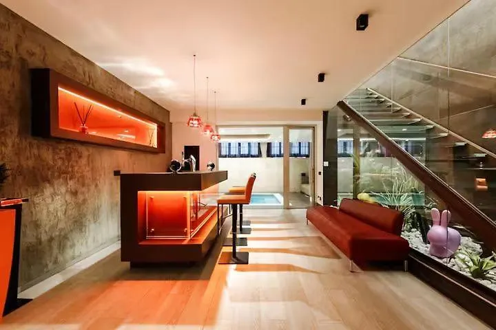 Appartamento Readhostprofile! Luxury Penthouse Near Duomo Milano Italia