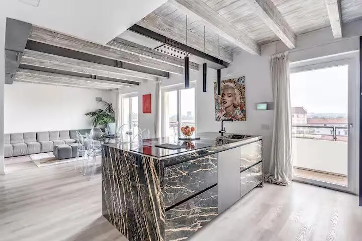 Appartamento Readhostprofile! Luxury Penthouse Near Duomo Milano