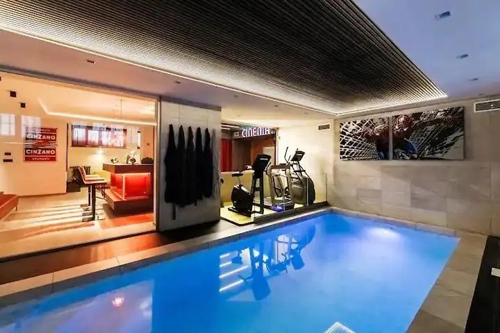 Readhostprofile! Luxury Penthouse Near Duomo Apartman Milánó 0*,  Olaszország