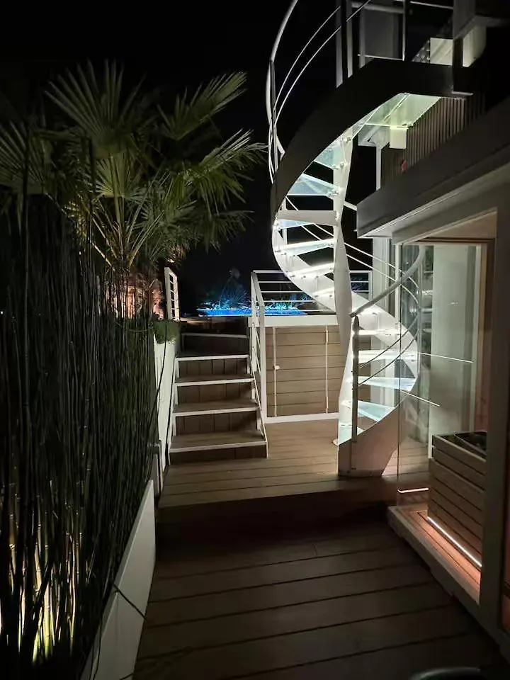 Readhostprofile! Luxury Penthouse Near Duomo Apartman Milánó