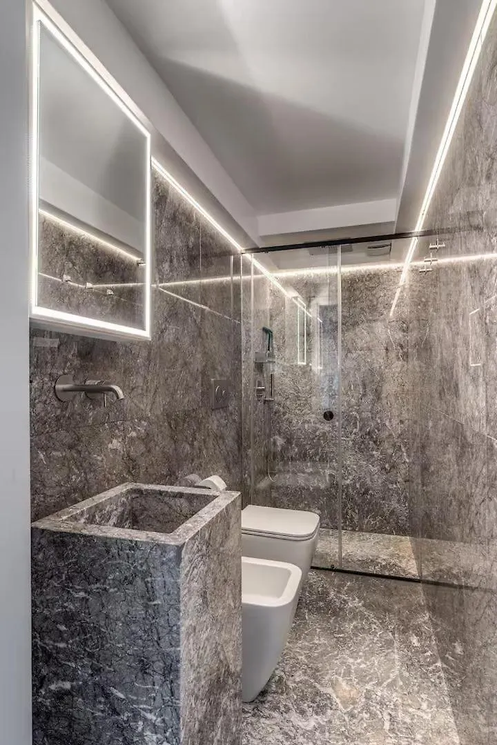 Readhostprofile! Luxury Penthouse Near Duomo Apartman Milánó