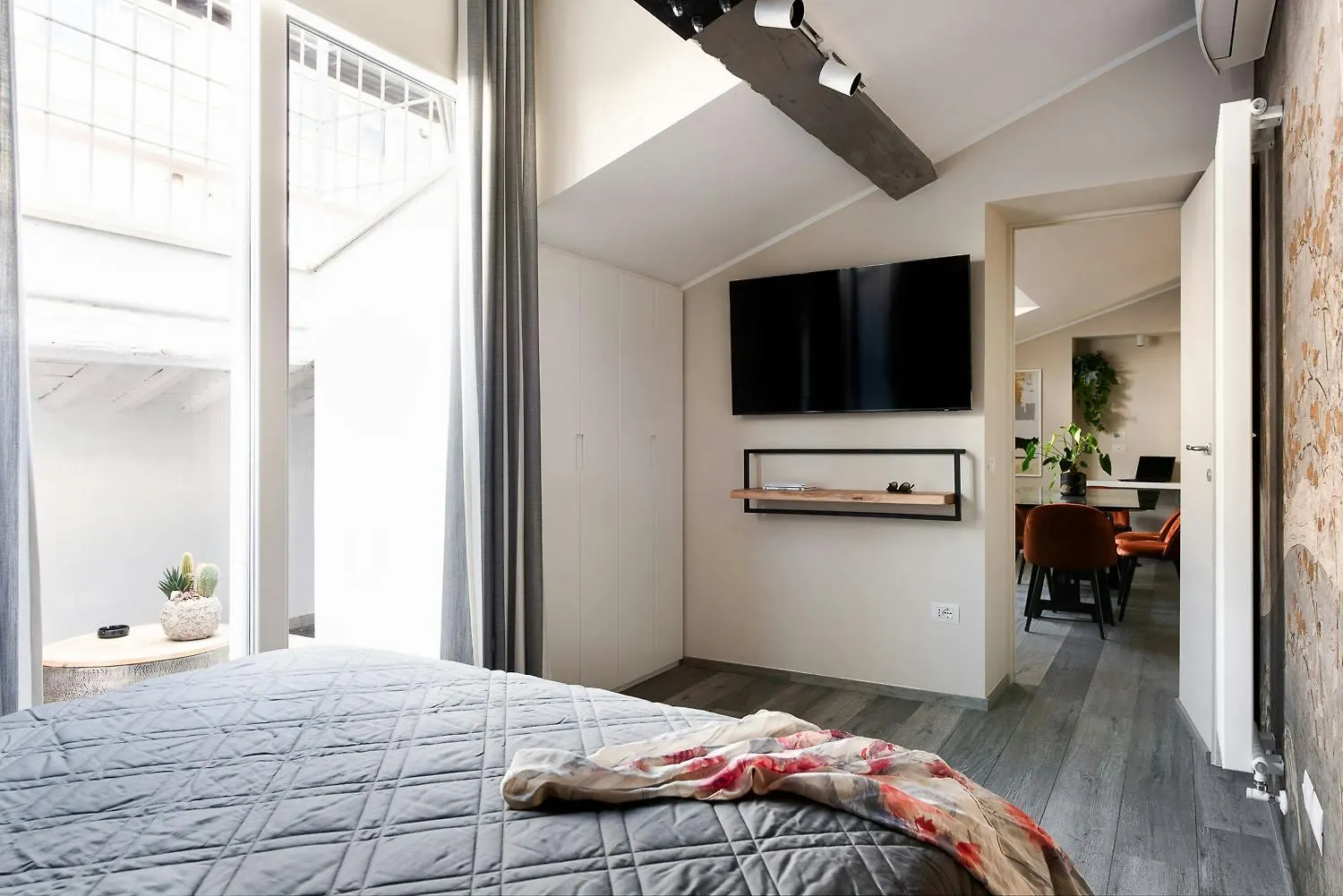 Readhostprofile! Luxury Penthouse Near Duomo Apartman Milánó